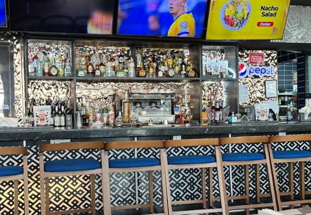 Cravings Restaurant & Bar